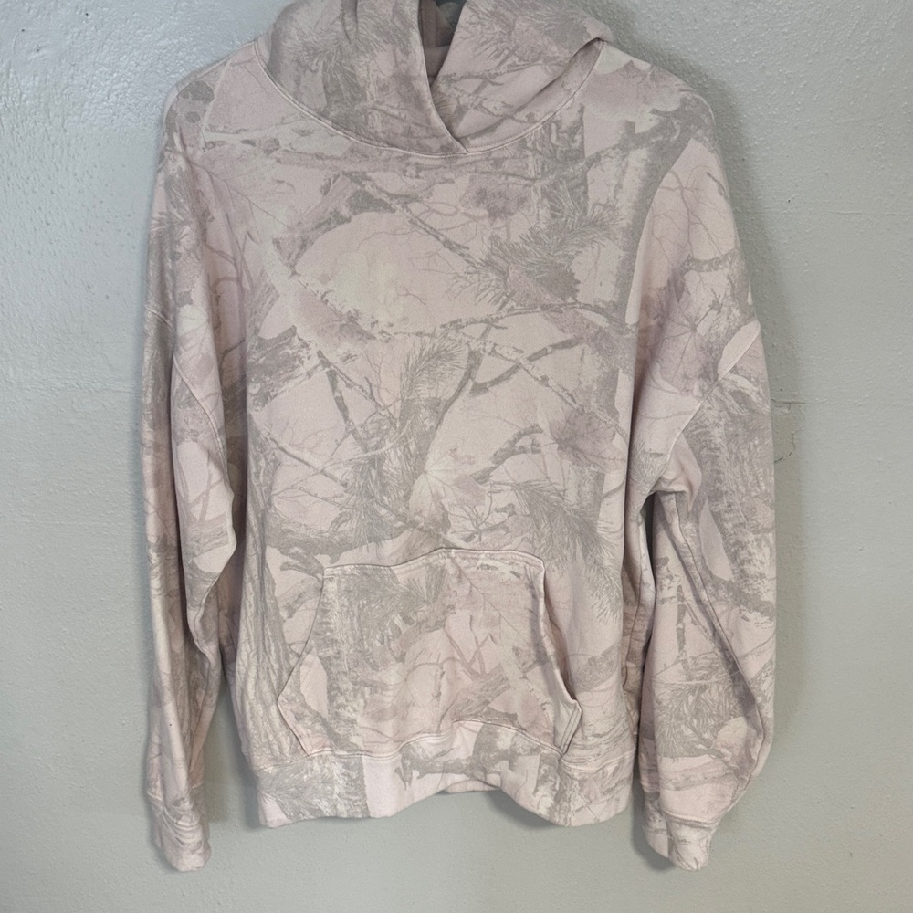 Hollister Women's Pink Camouflage Sweater